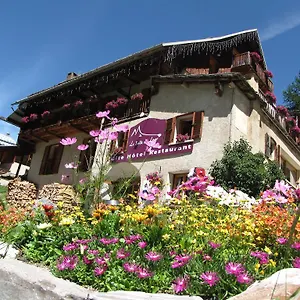 La Du Loup Hotel
